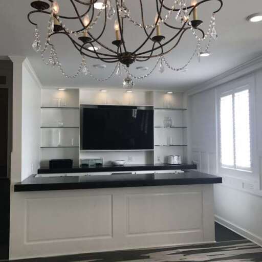 Chandelierbar